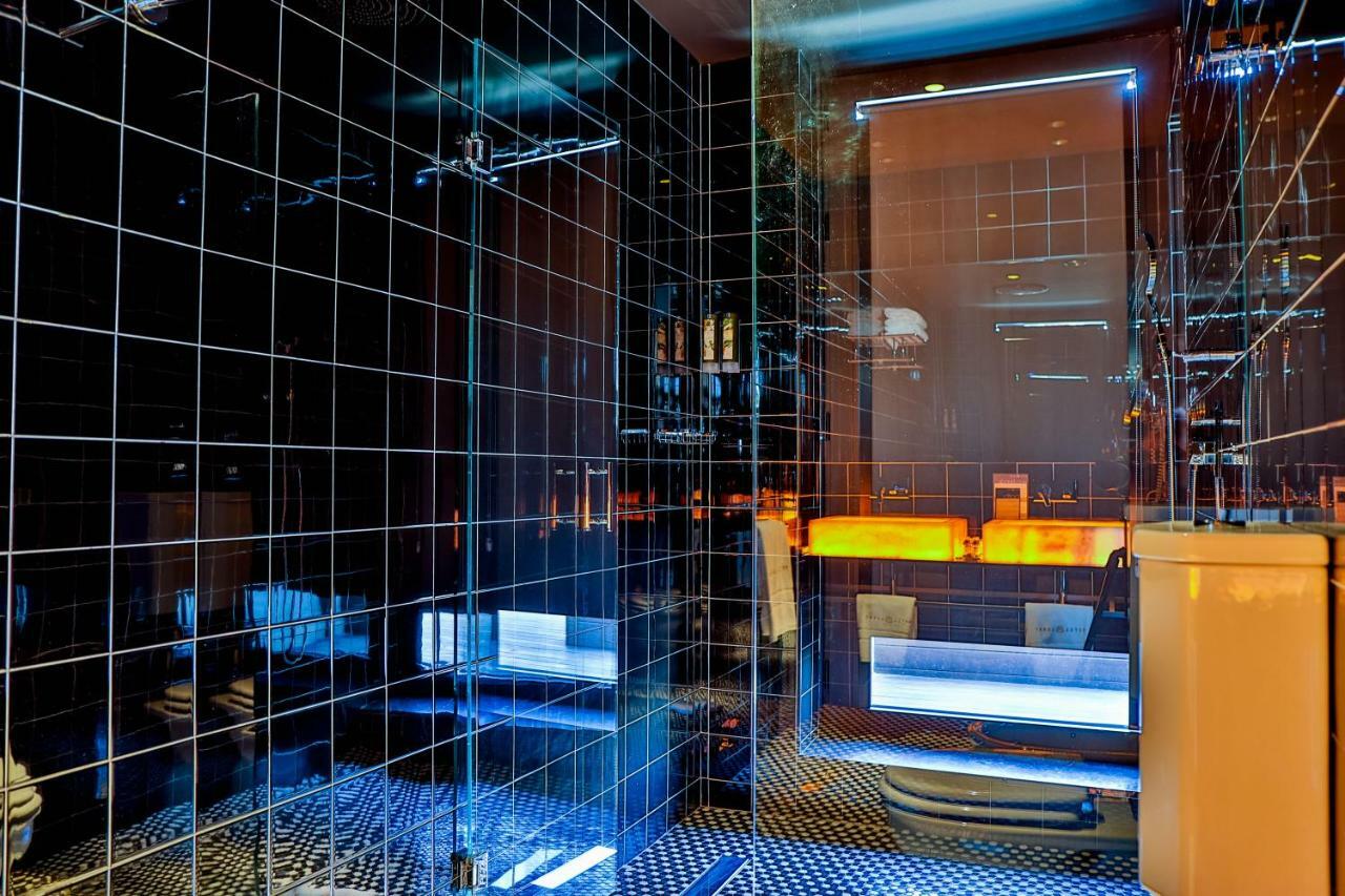 Hotel Lobby Sevilla Eksteriør bilde Bathroom